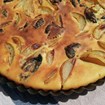 Сладкиш с круши и сини сливи