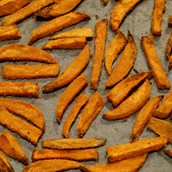 Gebackene Süßkartoffeln mit Polenta
