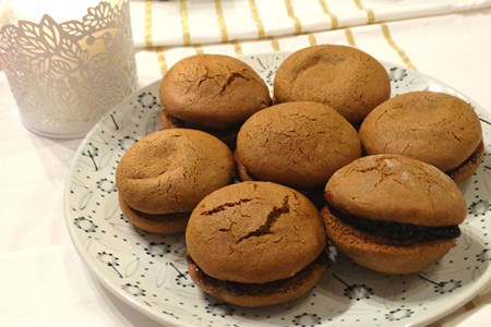 Линзер бисквити с меласа и сладко от сливи (безглутенови)