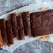 Chocolate quince mousse bars