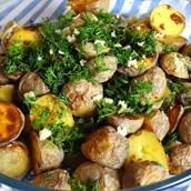 Картофи с копър и чесън